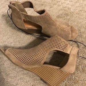 a.n.a Silvi Wedges. 7. New.